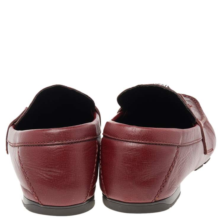 Pre Owned Versace Red Crocodile Leather Medusa Loafers Size 42