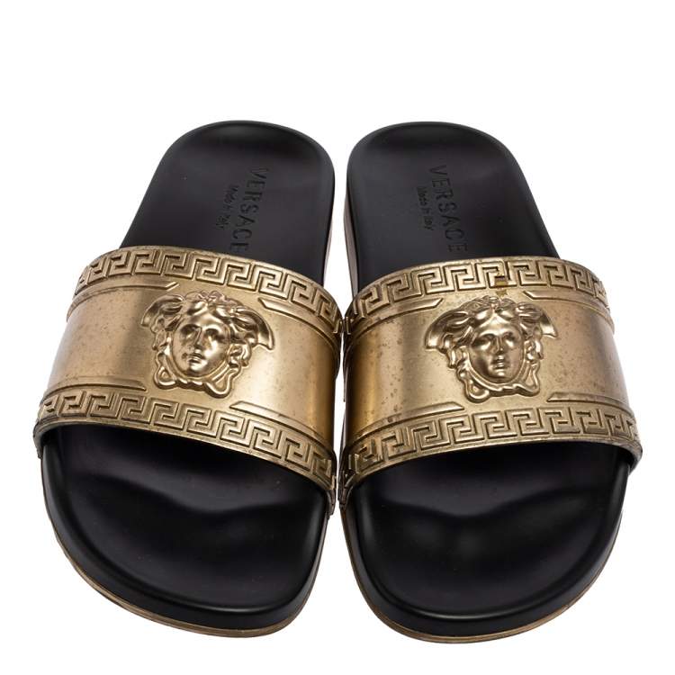 Pre Owned Versace Gold Rubber Medusa Flat Slides Size 41.5 