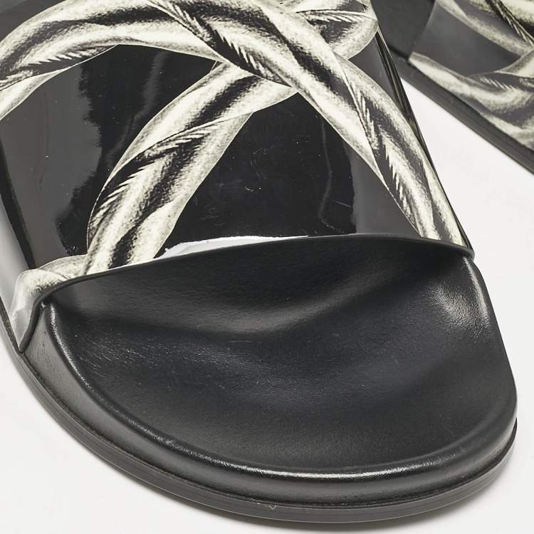 Pre Owned Vetements Black/Silver Chain Print Patent Leather Pool Slides Size 45