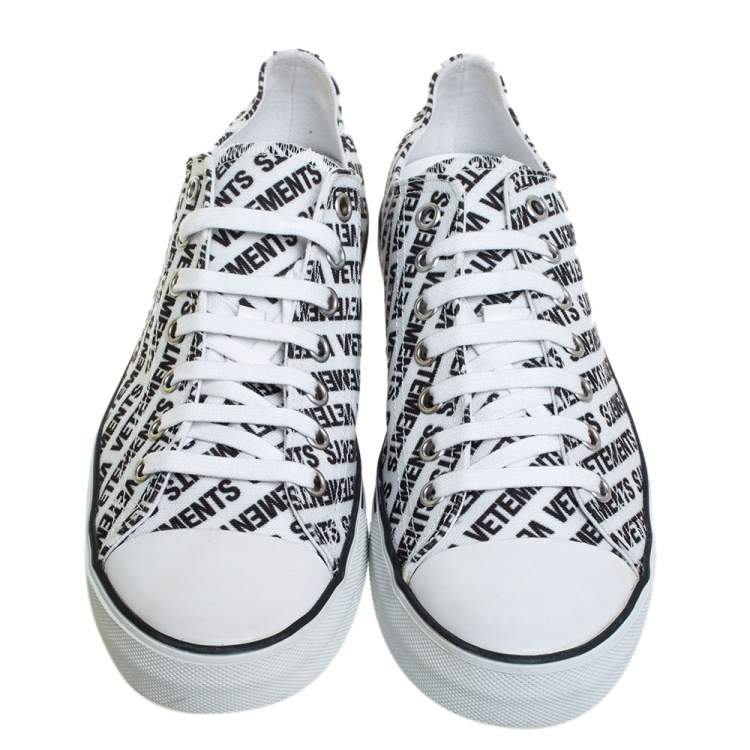 Pre Owned Vetements White/Black Logo Print Canvas Low Top Sneakers Size 44