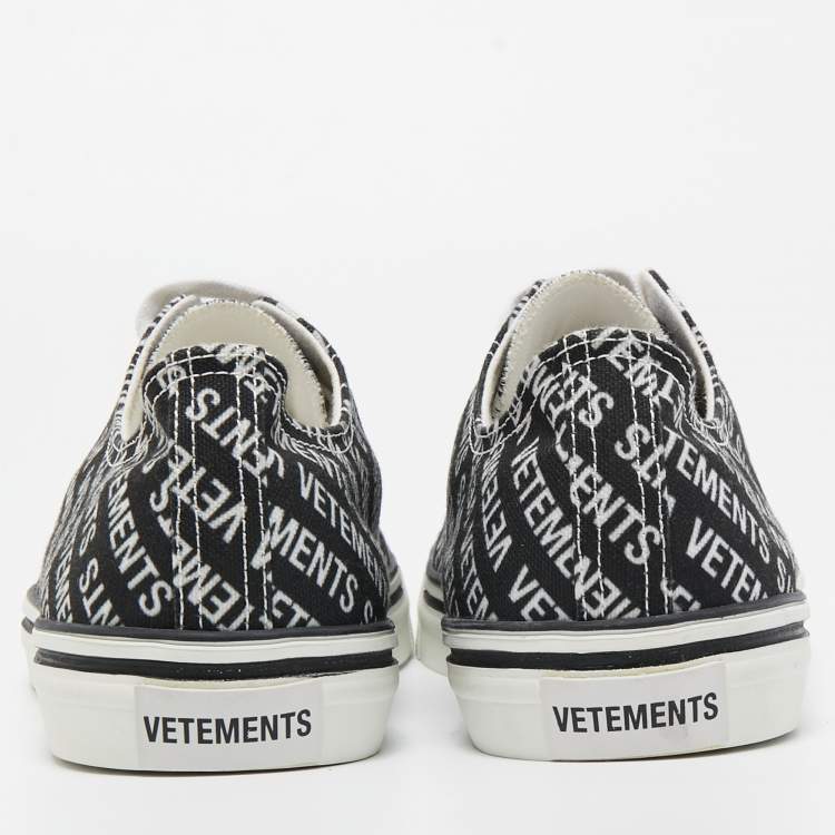 Pre Owned Vetements Black/White Logo Print Canvas Low Top Sneakers Size 44