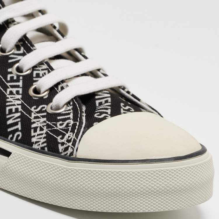 Pre Owned Vetements Black/White Logo Print Canvas Low Top Sneakers Size 43