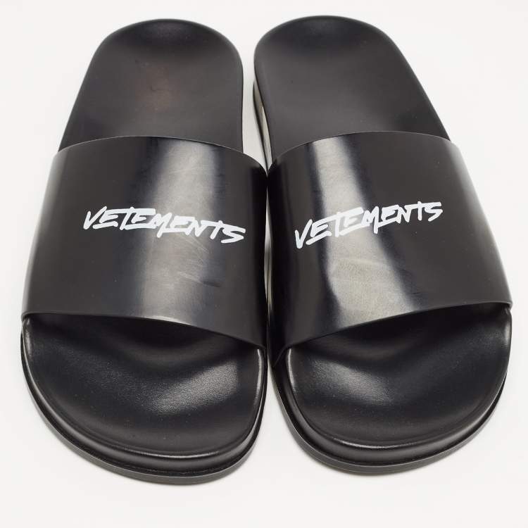 Pre Owned Vetements Black Leather Logo Flat Slides Size 43