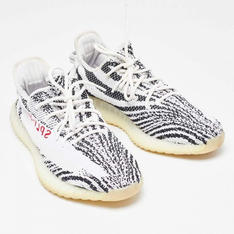 Pre Owned Yeezy x Adidas White/Black Knit Fabric Boost 350 V2 Zebra Sneakers Size 46 2/3