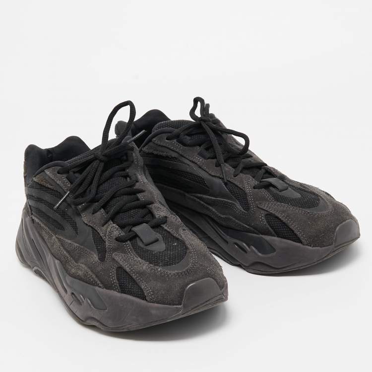 Pre Owned Yeezy x Adidas Black/Grey Suede And Canvas Boost 700 V2 Vanta Sneakers Size 44 2/3