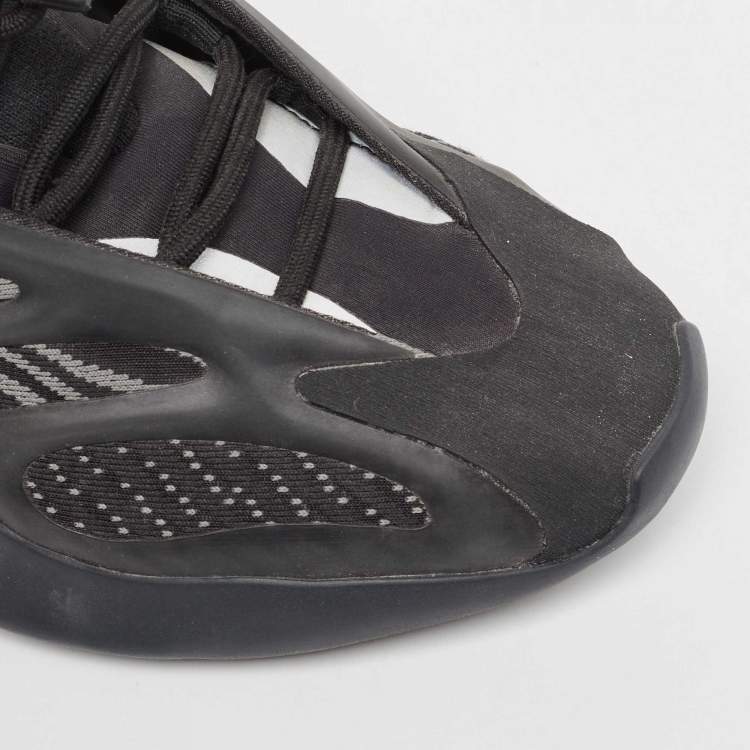 Pre Owned Yeezy x Adidas Black Mesh Yeezy 700 V3 Alvah Sneakers Size 40 2/3