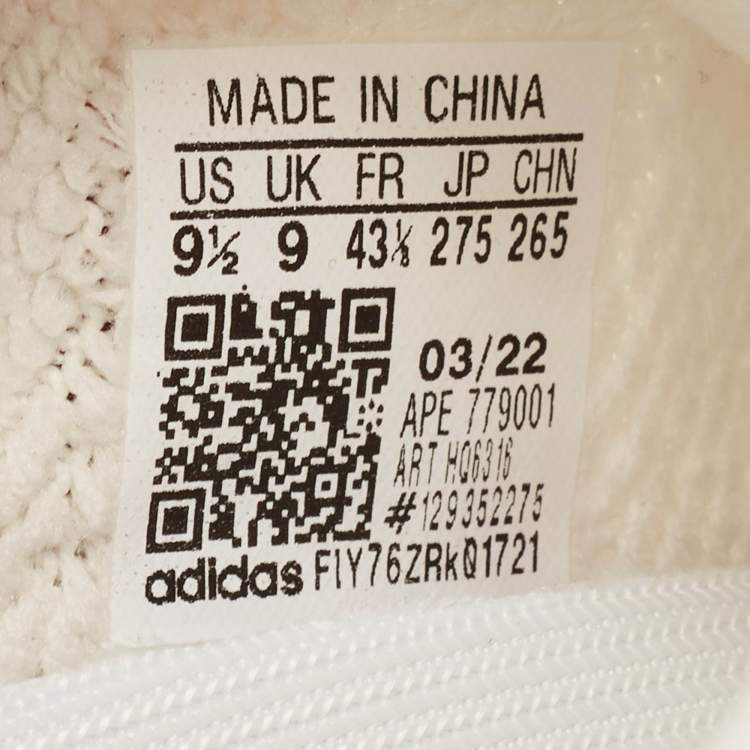 مملوكة مسبقًا Yeezy x Adidas Off White Knit Fabric Boost 350 V2 Bone Sneakers Size 43 1/3