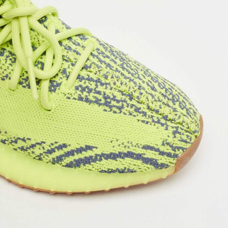 مملوكة مسبقًا Yeezy x Adidas Neon Yellow Knit Fabric Boost 350 V2 Semi Frozen Yellow Sneakers Size 42 2/3
