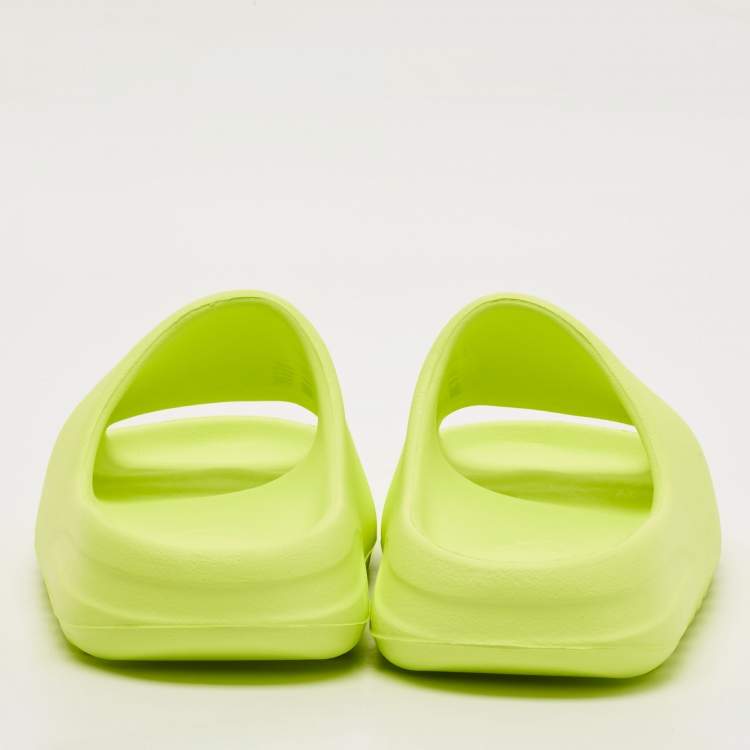 Pre Owned Yeezy x Adidas Neon Green Rubber Glow Green Slides Size 43