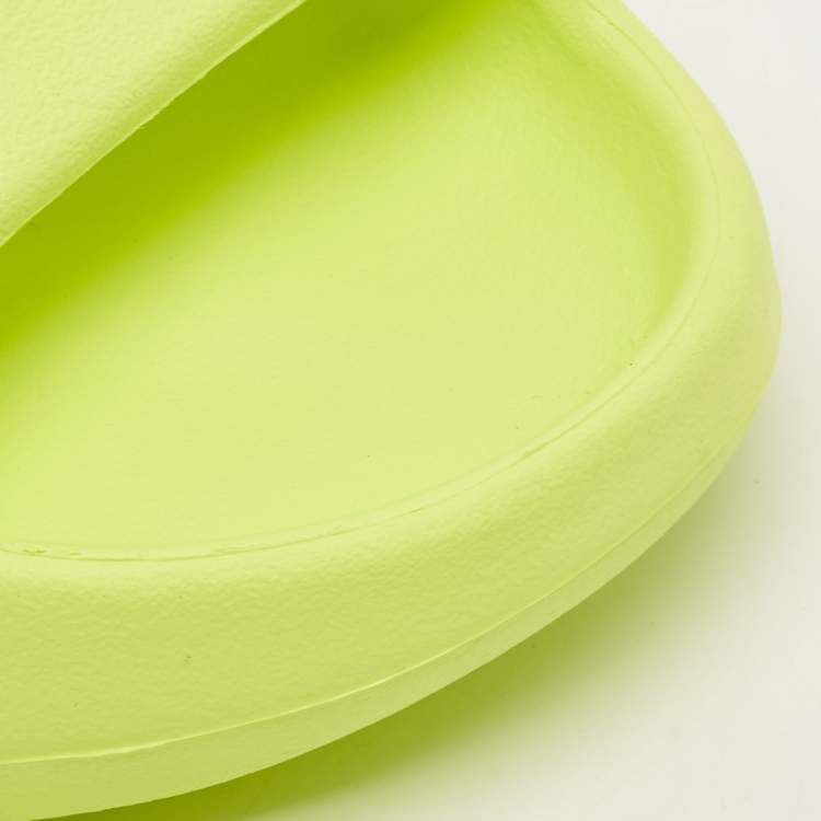 Pre Owned Yeezy x Adidas Neon Green Rubber Glow Green Slides Size 43