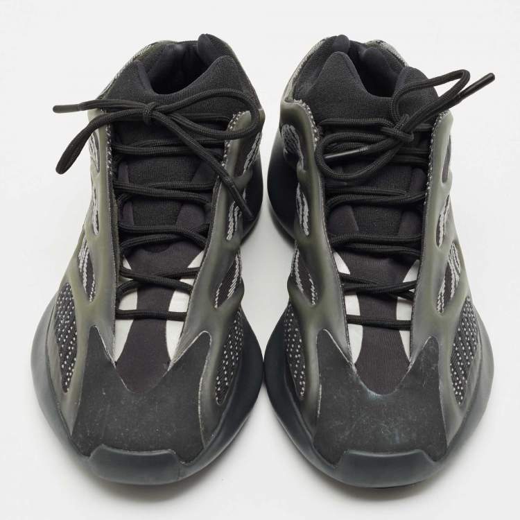 Pre Owned Yeezy x Adidas Black Knit Fabric 700 V3 Alvah Sneakers Size 44