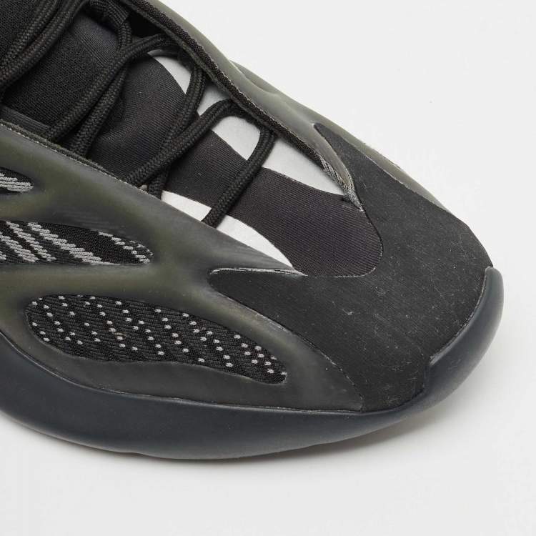Pre Owned Yeezy x Adidas Black Knit Fabric 700 V3 Alvah Sneakers Size 44