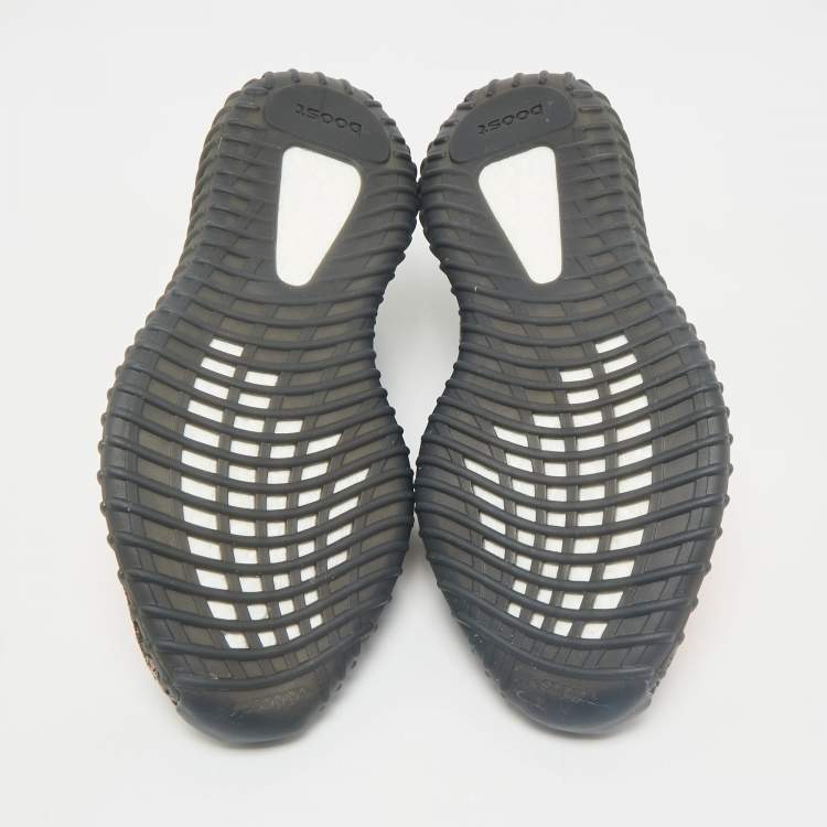 Pre Owned Yeezy x Adidas Grey Knit Fabric Boost 350 V2 Carbon Beluga Sneakers Size 46 2/3