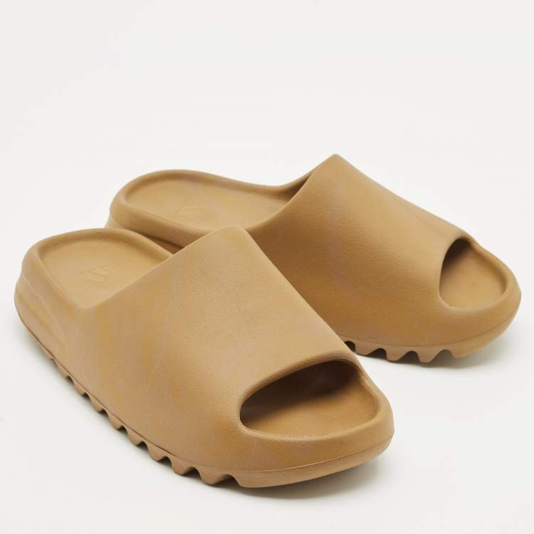 Pre Owned Yeezy x Adidas Brown Rubber Ochre Slides Size 42