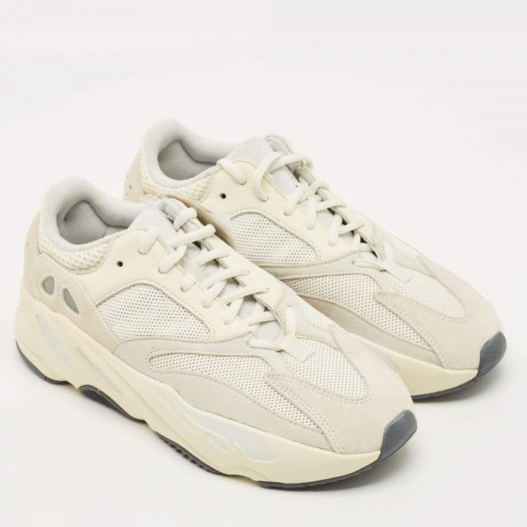 Pre Owned Yeezy x Adidas Boost 700 Analog  Size 42 Cream Leather and Mesh Low Top Sneakers