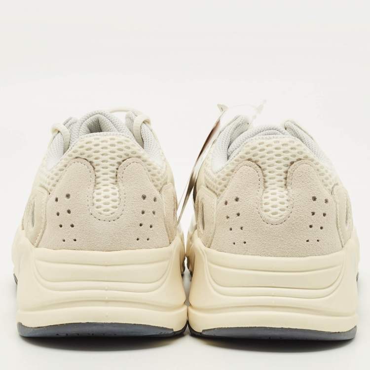 Pre Owned Yeezy x Adidas Boost 700 Analog  Size 42 Cream Leather and Mesh Low Top Sneakers