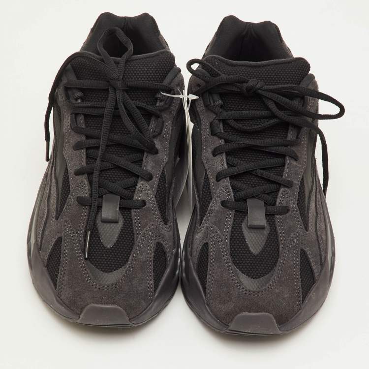 Pre Owned Yeezy x Adidas Boost 700 V2 Size 42 Black Canvas and Suede Low Top Sneakers