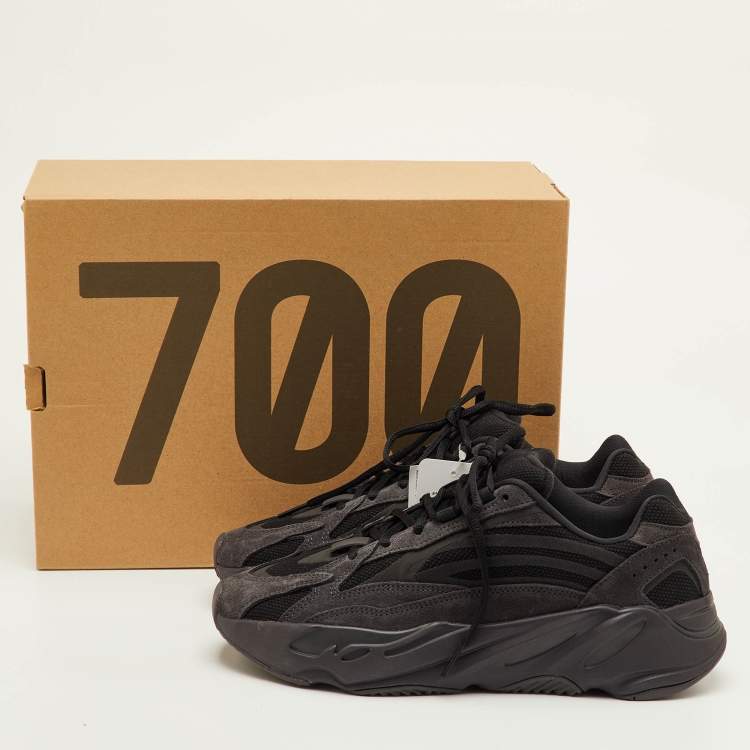 Pre Owned Yeezy x Adidas Boost 700 V2 Size 42 Black Canvas and Suede Low Top Sneakers
