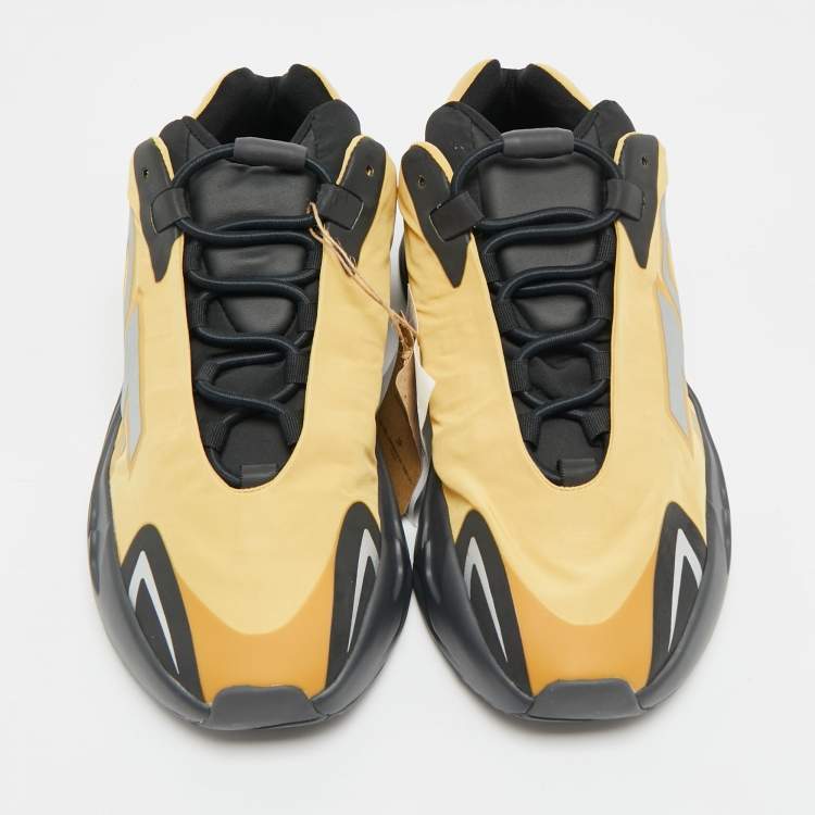 Pre Owned Yeezy x Adidas Boost 700 MNVN Size 41.5 Honey Flux Nylon Low Top Sneakers