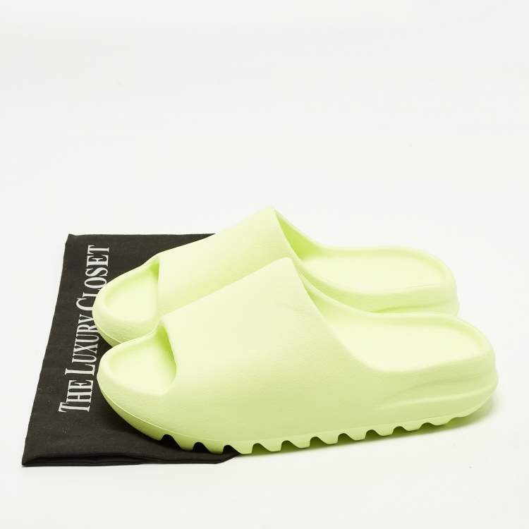 Pre Owned Yeezy x Adidas Size 42 Neon Green Rubber pool Slide