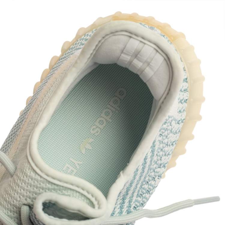 Pre Owned Yeezy x Adidas Blue/White Cotton Knit Boost 350 V2 'Cloud White' Sneakers Size 42.5