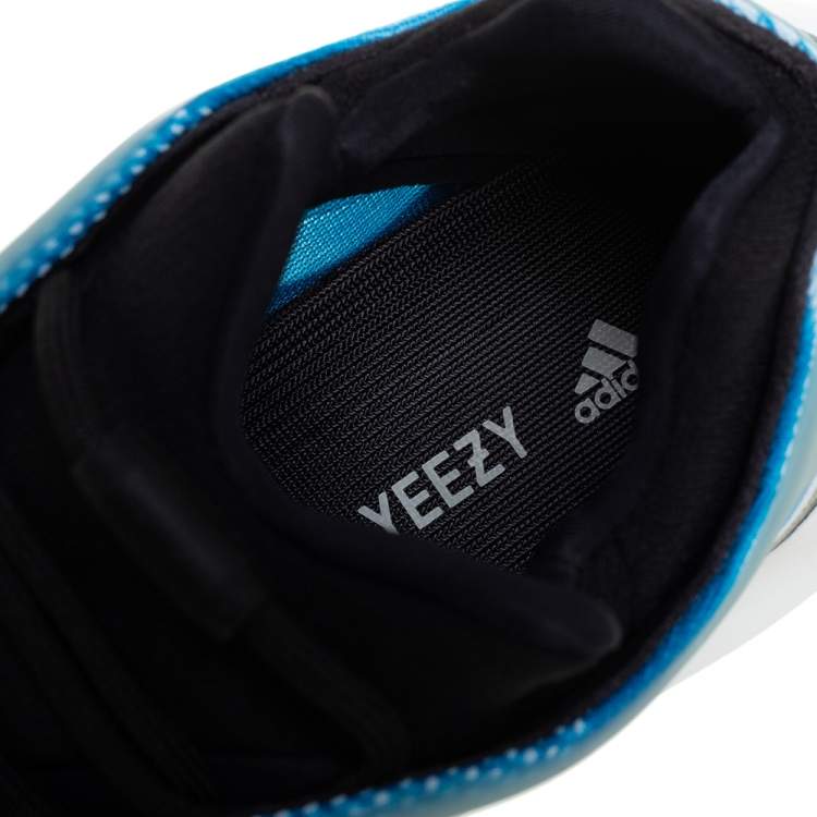 مملوكة مسبقًا Yeezy x adidas Arzareth Blue Polyurethane And Mesh 700 V3 Sneakers Size 44