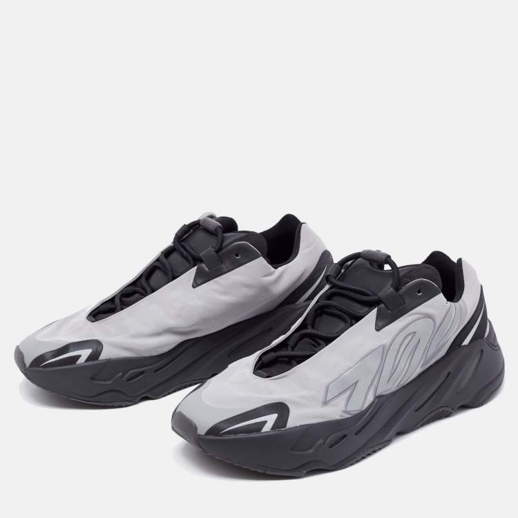 مملوكة مسبقًا Adida x Yeezy Grey/Black Nylon Boost 700 MNVN Sneakers Size 45 1/3