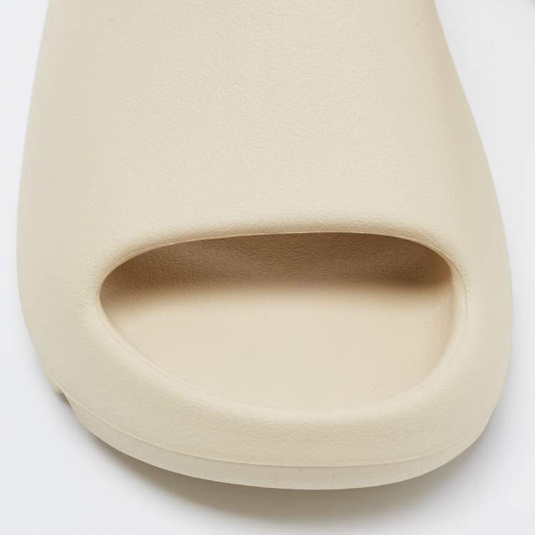 Pre Owned Yeezy x Adidas Beige Rubber Slide Pure Sandals Size 42