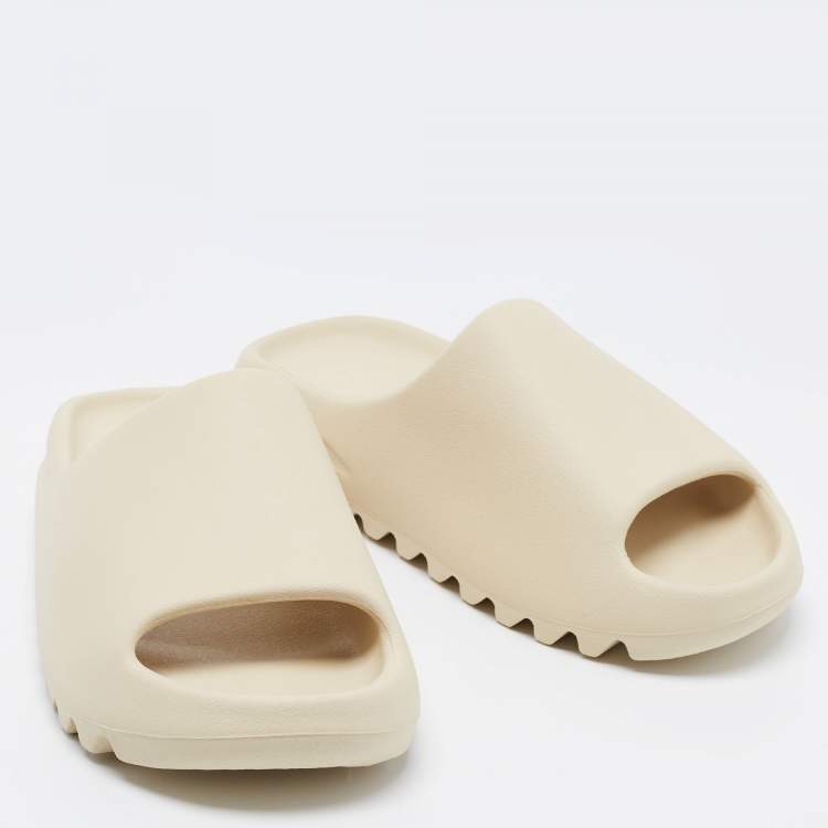 Pre Owned Yeezy x Adidas Beige Rubber Slide Pure Sandals Size 42