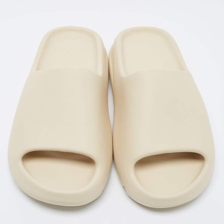 Pre Owned Yeezy x Adidas Beige Rubber Slide Pure Sandals Size 42