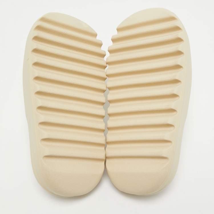 Pre Owned Yeezy x Adidas Cream Rubber Bone Slides Size 42