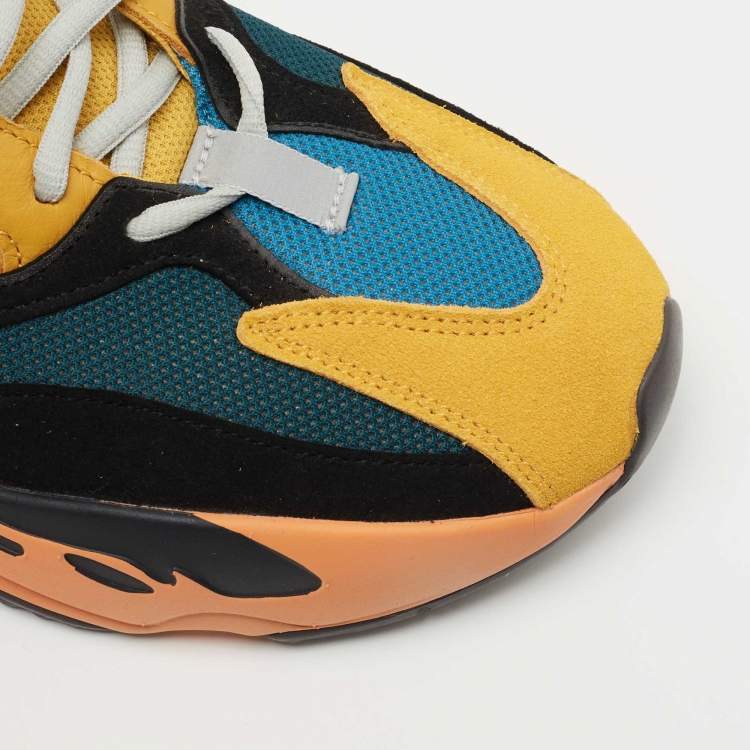مملوكة مسبقًا Yeezy x Adidas Multicolor Suede and Mesh Boost 700 Sun Sneakers Size 44