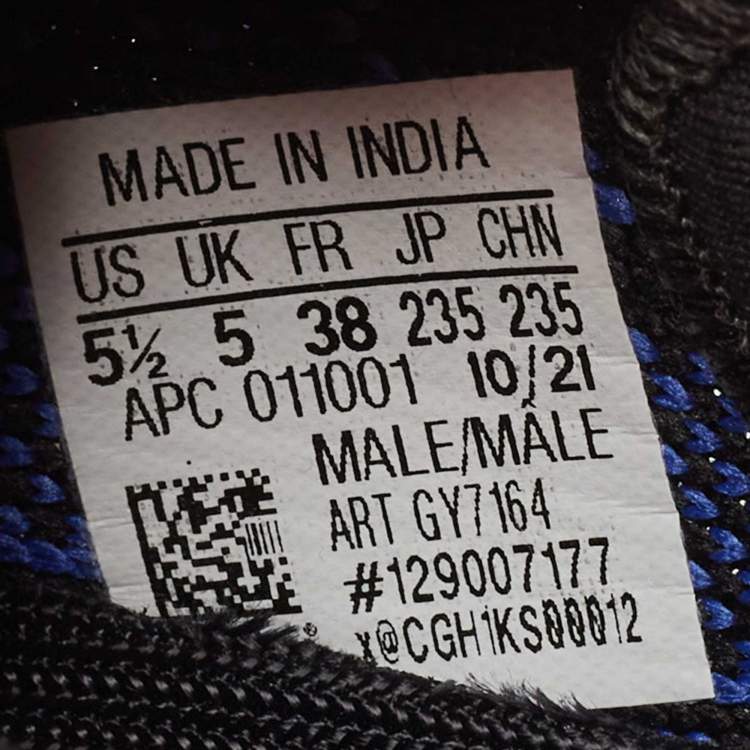 مملوكة مسبقًا Yeezy x Adidas Black/Blue Knit Fabric Boost 350 V2 Dazzling Blue Sneakers Size 38