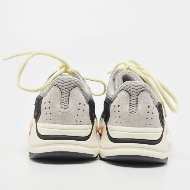 مملوكة مسبقًا Yeezy x Adidas Tricolor Suede and Mesh Boost 700 Sneakers Size 40 2/3