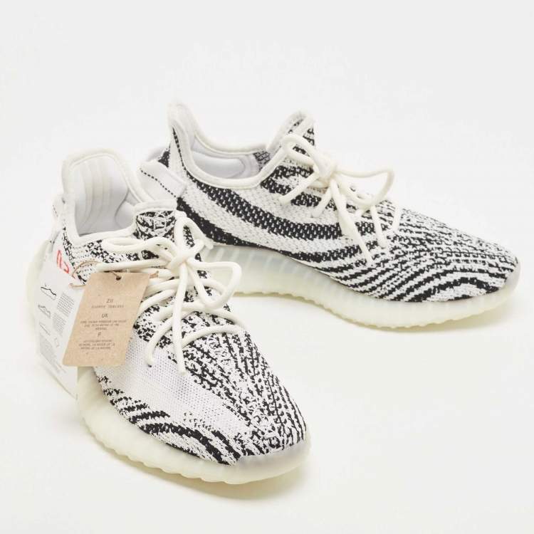 Pre Owned Yeezy x Adidas White/Black Knit Fabric Boost 350 V2 Sneakers Size 411/3