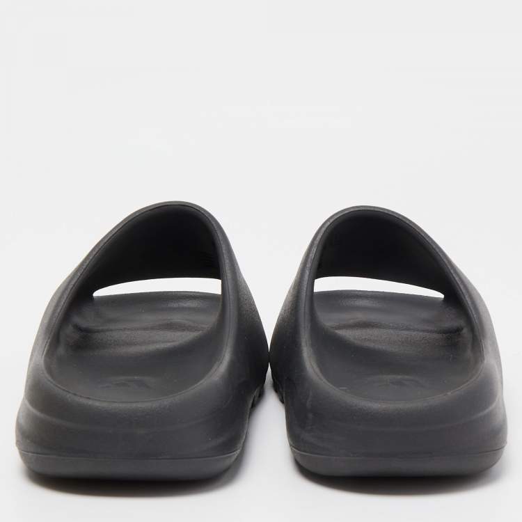 Pre Owned Yeezy x Adidas Black Rubber Onyx Slides Size 43