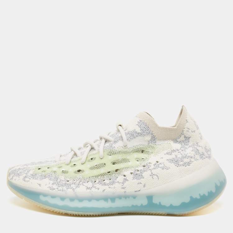 Yeezy sales alien white