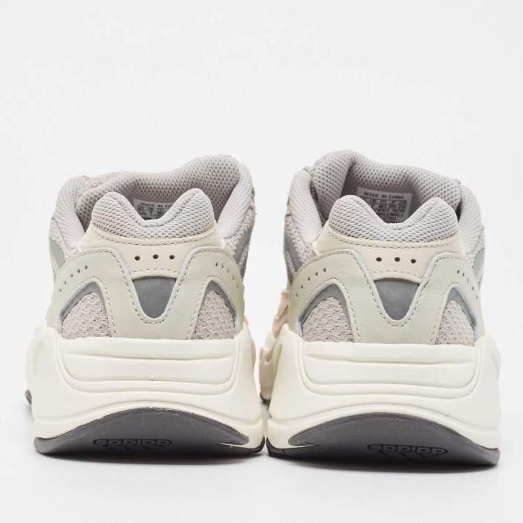 Pre Owned Yeezy x Adidas Multicolor Fabric and Leather Boost 700 V2 Cream Sneakers Size 40 2/3