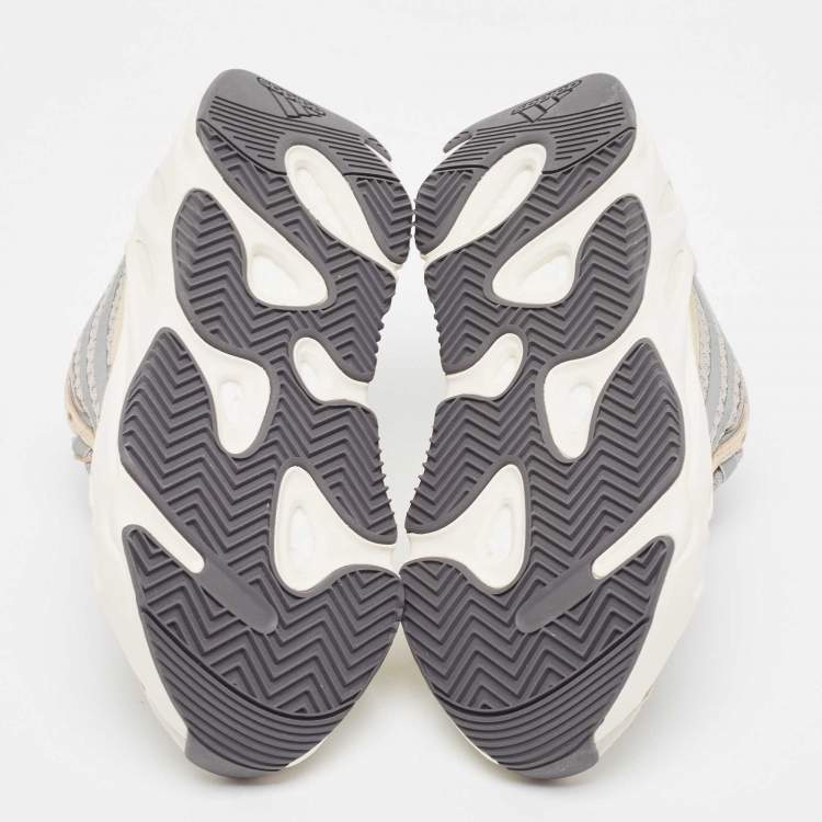 Pre Owned Yeezy x Adidas Multicolor Fabric and Leather Boost 700 V2 Cream Sneakers Size 40 2/3