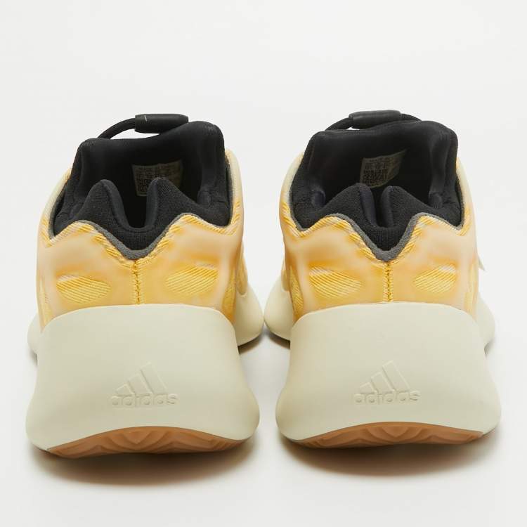 مملوكة مسبقًا Yeezy x Adidas Tricolor Mesh and Rubber 700 V3 Mono Safflower Sneakers Size 47 1/3