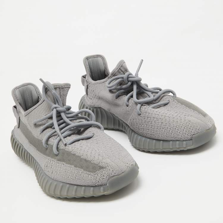 Pre Owned Yeezy x Adidas Grey Knit Fabric Boost 350 V2 Grey Sneakers Size 46