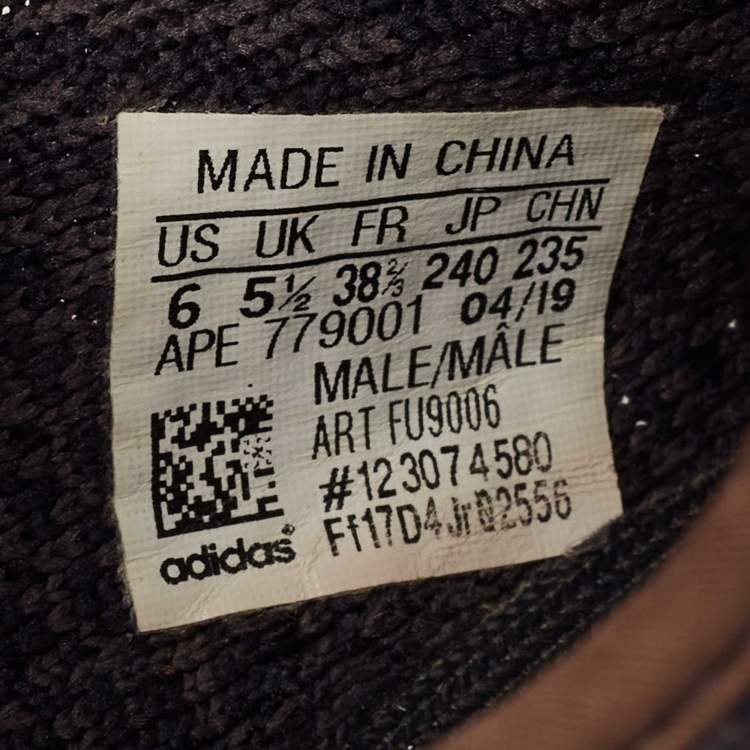 Pre Owned Yeezy x Adidas Black Knit Fabric Boost 350 V2 Black (Non-Reflective) Sneakers Size 38 2/3