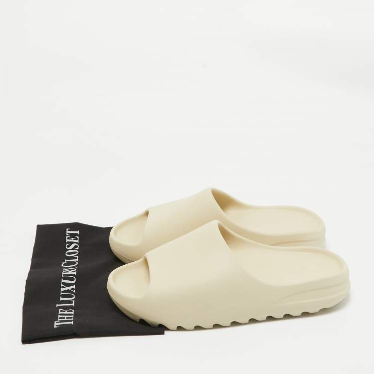 Pre Owned Yeezy x Adidas Cream Rubber Bone Slides Size 44