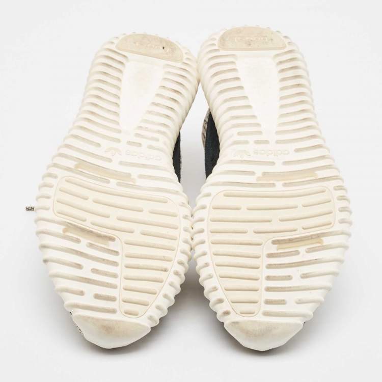Pre Owned Yeezy x Adidas Black/Cream Knit Fabric Boost 350 V2 Lace Up Sneakers Size 46 2/3 