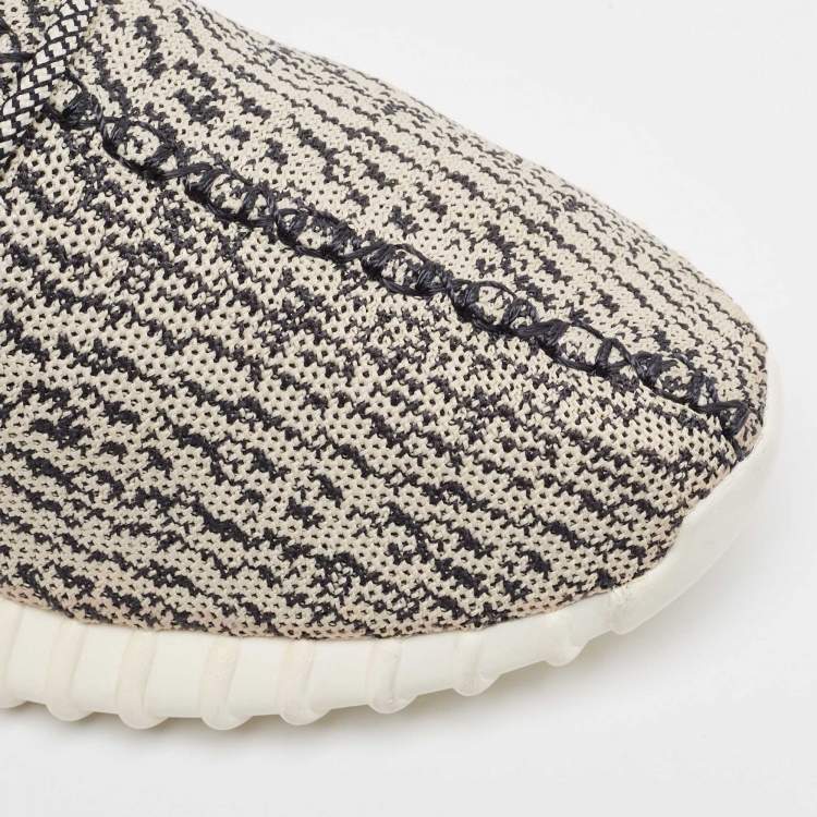 Pre Owned Yeezy x Adidas Black/Cream Knit Fabric Boost 350 V2 Lace Up Sneakers Size 46 2/3 