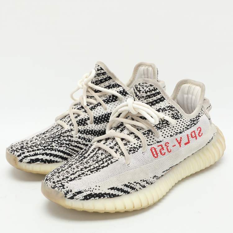 Pre Owned Yeezy x Adidas White/Black Knit Fabric Boost 350 V2 'Zebra' Low Top Sneakers Size 40 2/3