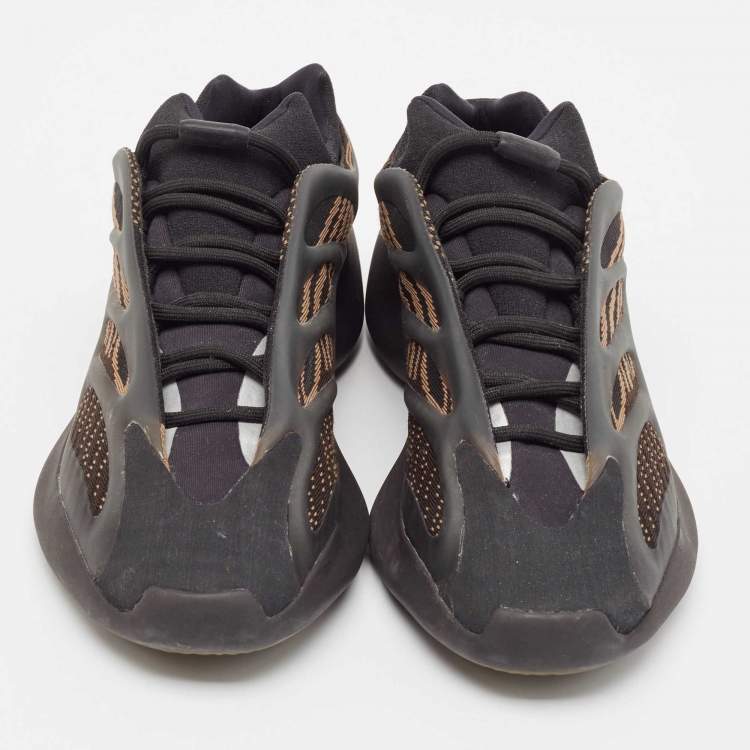 Pre Owned Yeezy x Adidas Brown/Black Knit Fabric and Rubber 700 V3 Clay Brown Sneakers Size 43 1/3