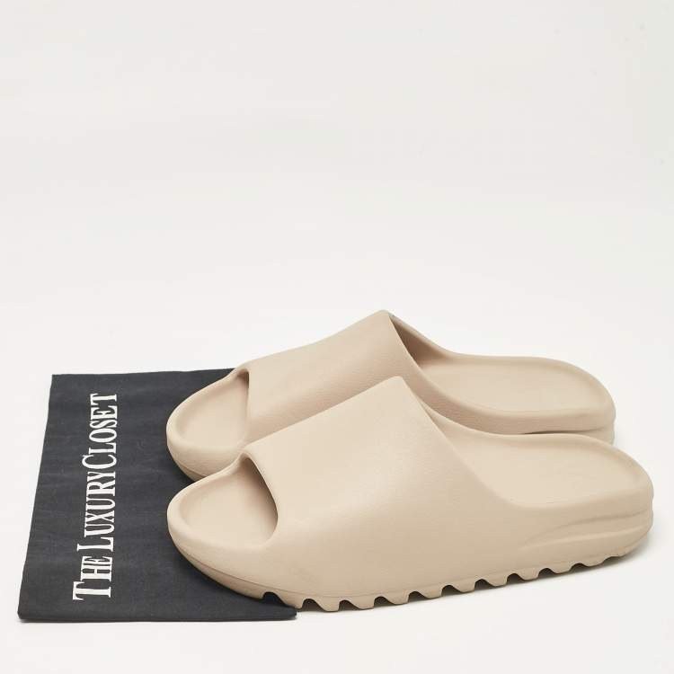 Pre Owned Yeezy x Adidas Beige Rubber Pure Slides Size 43