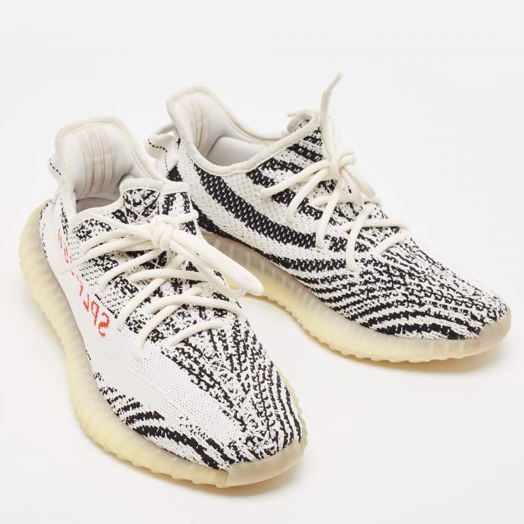 Pre Owned Yeezy x Adidas White/Black Knit Fabric Boost 350 V2 Zebra Sneakers Size 41 1/3