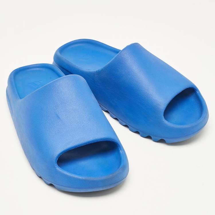 Pre Owned Yeezy x Adidas Blue Rubber Azure Slides Size 44.5